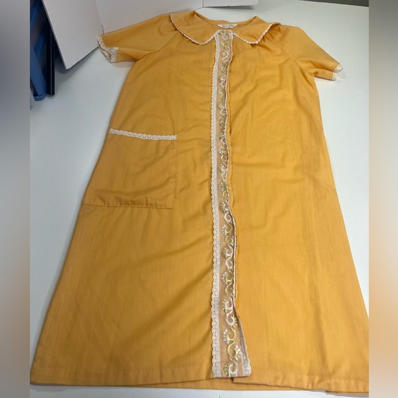 Vintage 60s 70s Orange and White Women’s Nightgown Dress - Picture 2 of 12